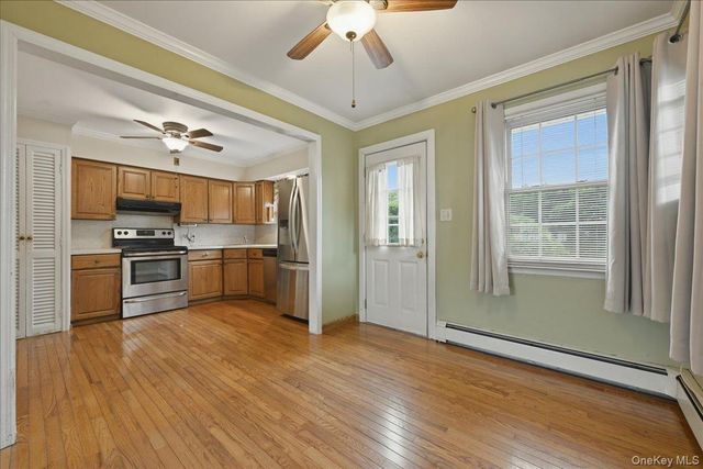 207 Sullivan Avenue, Farmingdale, NY 11735