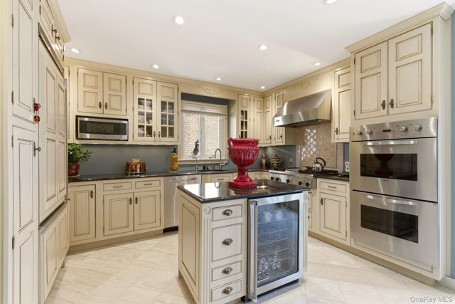 1421 Burton Street, Whitestone, NY 11357