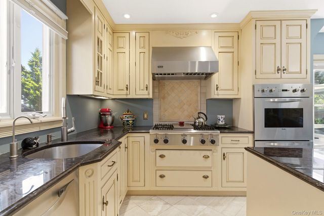 1421 Burton Street, Whitestone, NY 11357