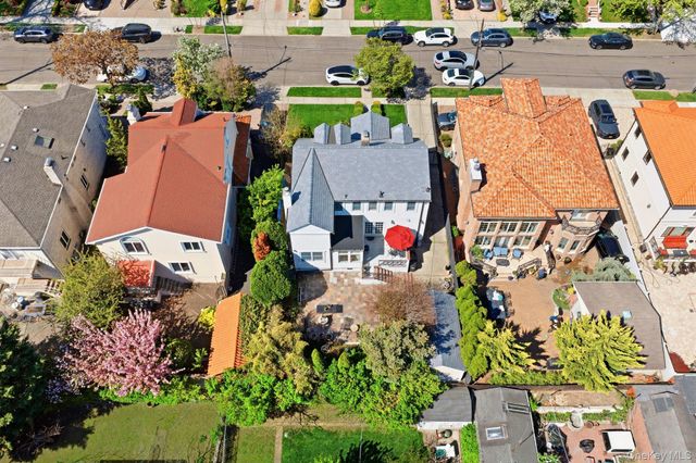 1421 Burton Street, Whitestone, NY 11357