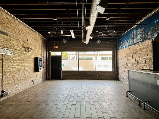 6235 Roosevelt Road, Berwyn, IL 60402