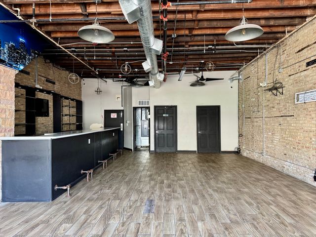 6235 Roosevelt Road, Berwyn, IL 60402