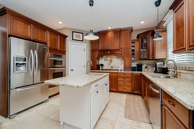 9698 Soaring Eagle Lane, Fishers, IN 46055