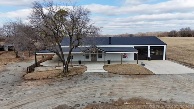 418529 E 1110 Road, Checotah, OK 74426