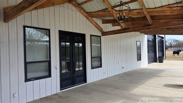 418529 E 1110 Road, Checotah, OK 74426