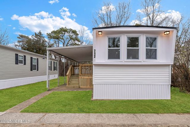 712 7th Street, Jackson, NJ 08527