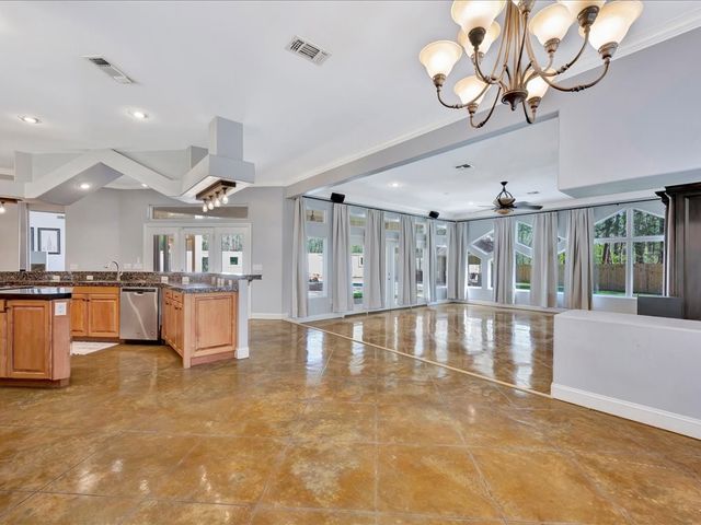 205 Twin Creek Street, Lufkin, TX 75904