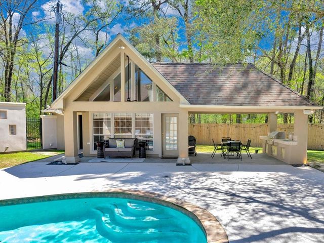 205 Twin Creek Street, Lufkin, TX 75904