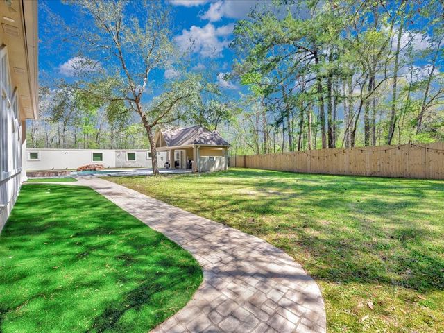 205 Twin Creek Street, Lufkin, TX 75904