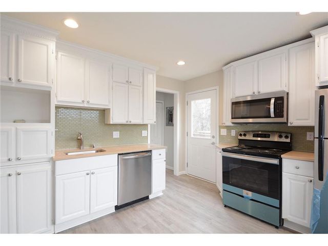 298 Jenks Avenue, Saint Paul, MN 55130