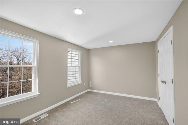 8357 GEORGIAN CT, Manassas, VA 20110