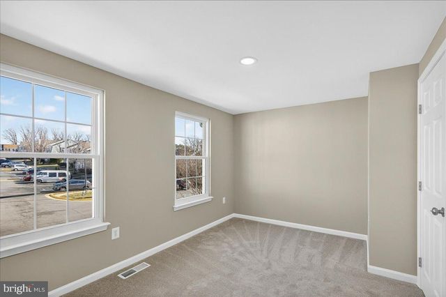 8357 GEORGIAN CT, Manassas, VA 20110