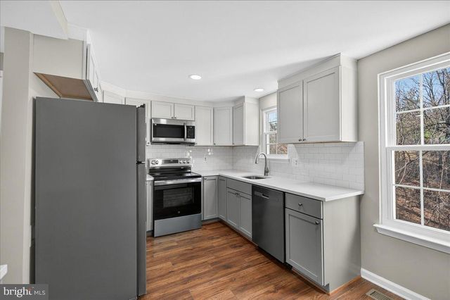 8357 GEORGIAN CT, Manassas, VA 20110