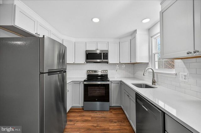 8357 GEORGIAN CT, Manassas, VA 20110