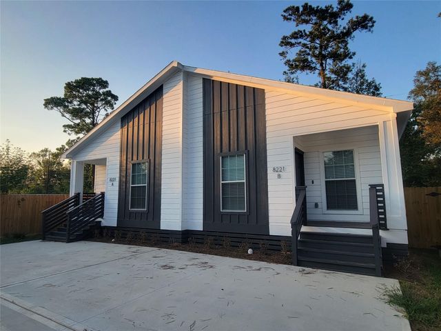 8221 Charlesmont Street, Houston, TX 77078