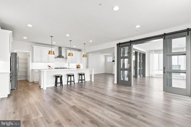 8776 WALNUT BOTTOM LN, Frederick, MD 21701