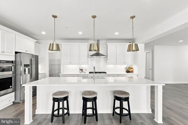 8776 WALNUT BOTTOM LN, Frederick, MD 21701