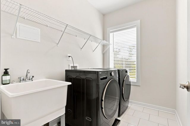8776 WALNUT BOTTOM LN, Frederick, MD 21701