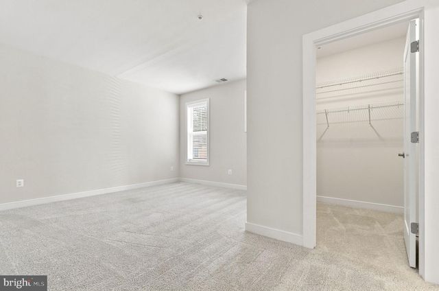 8776 WALNUT BOTTOM LN, Frederick, MD 21701