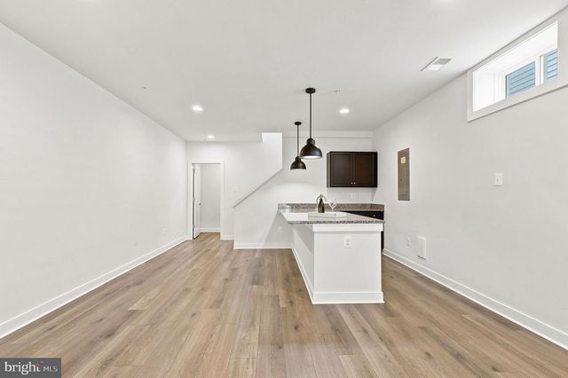 8776 WALNUT BOTTOM LN, Frederick, MD 21701