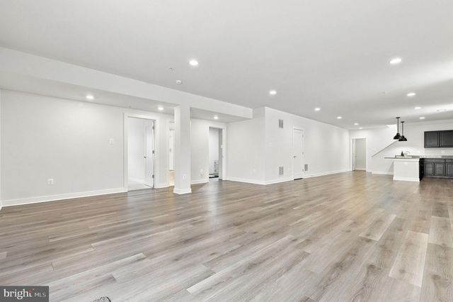 8776 WALNUT BOTTOM LN, Frederick, MD 21701