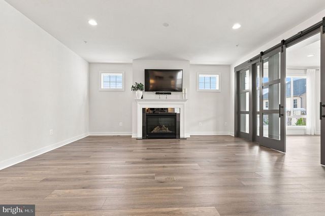 8776 WALNUT BOTTOM LN, Frederick, MD 21701