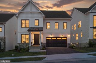 8776 WALNUT BOTTOM LN, Frederick, MD 21701