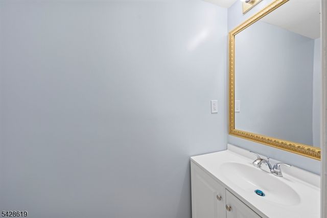 550 Bergen St, Newark City, NJ 07108