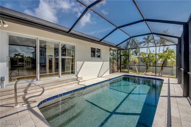 2701 Bruce ST, Matlacha, FL 33993