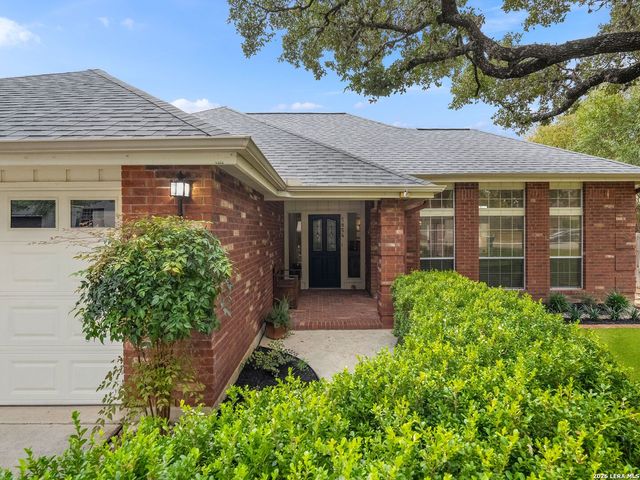5854 Woodridge Oaks, San Antonio, TX 78249