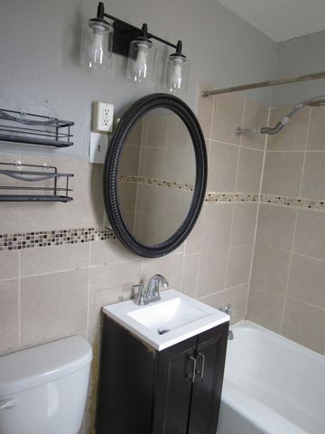 8756 S Kimbark Avenue, Chicago, IL 60619