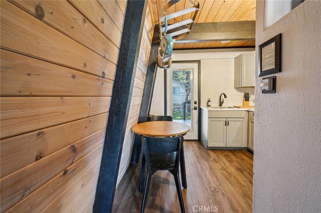 42683 Falcon Avenue, Big Bear Lake, CA 92315