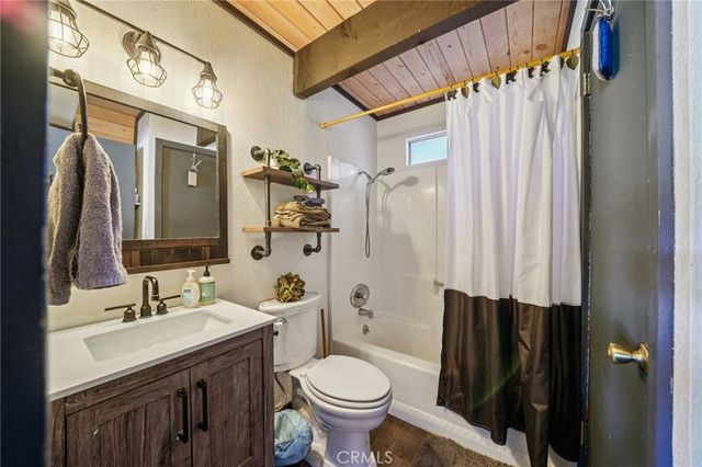 42683 Falcon Avenue, Big Bear Lake, CA 92315