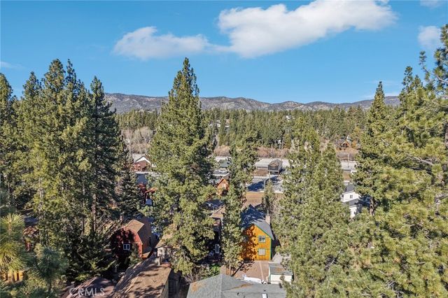 42683 Falcon Avenue, Big Bear Lake, CA 92315