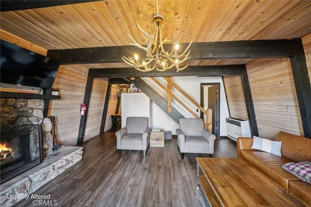 42683 Falcon Avenue, Big Bear Lake, CA 92315
