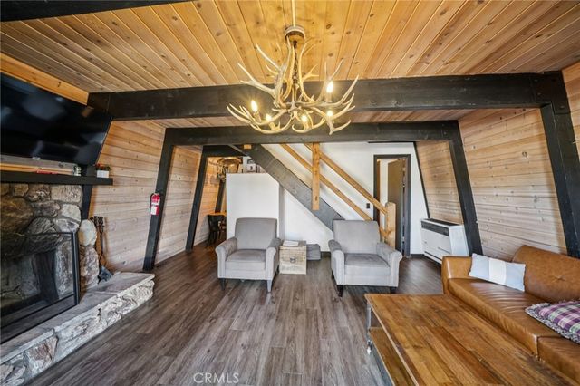 42683 Falcon Avenue, Big Bear Lake, CA 92315