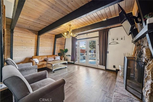 42683 Falcon Avenue, Big Bear Lake, CA 92315