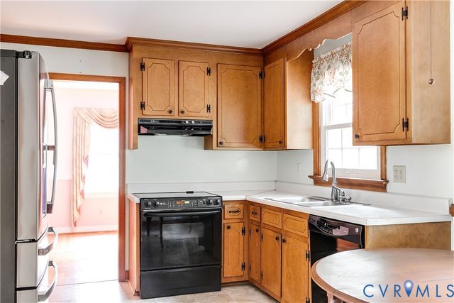 9533 Redington Dr, North Chesterfield, VA 23235