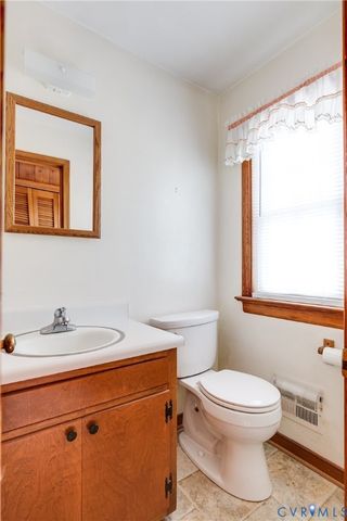 9533 Redington Dr, North Chesterfield, VA 23235