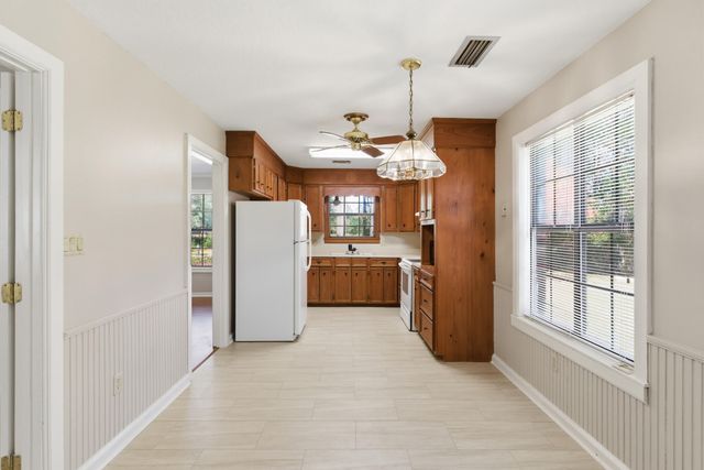 176 Jeffcoats Rd., Petal, MS 39465