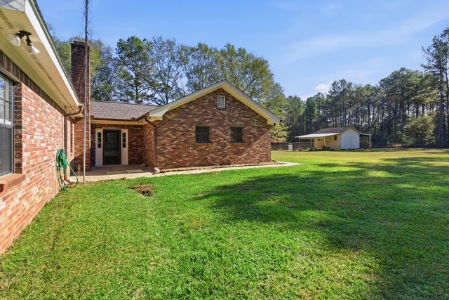 176 Jeffcoats Rd., Petal, MS 39465