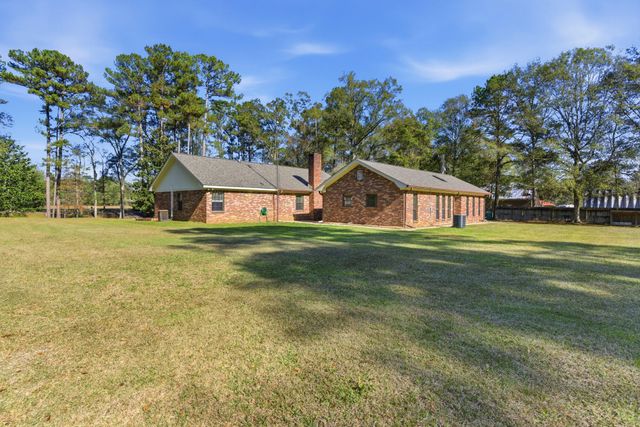 176 Jeffcoats Rd., Petal, MS 39465