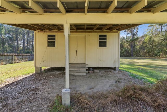 176 Jeffcoats Rd., Petal, MS 39465