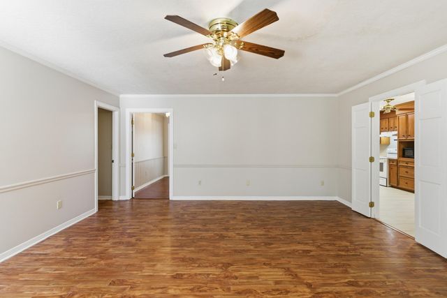 176 Jeffcoats Rd., Petal, MS 39465