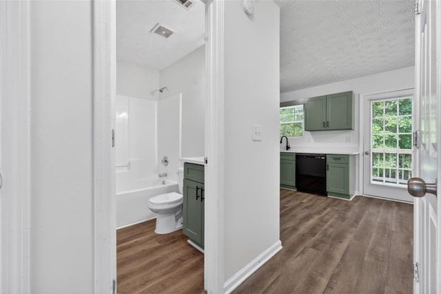 1424 Steam Engine Way NE, Conyers, GA 30013