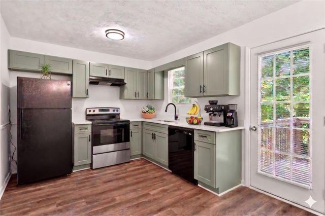 1424 Steam Engine Way NE, Conyers, GA 30013