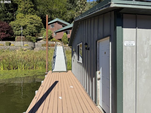 70202 POTATO BOTTOM Rd, Lakeside, OR 97449