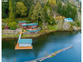 70202 POTATO BOTTOM Rd, Lakeside, OR 97449