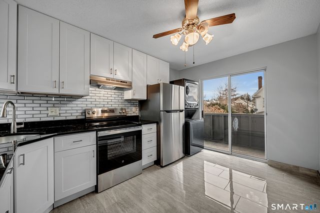 81 Chipman Street APT 13, Waterbury, CT 06708