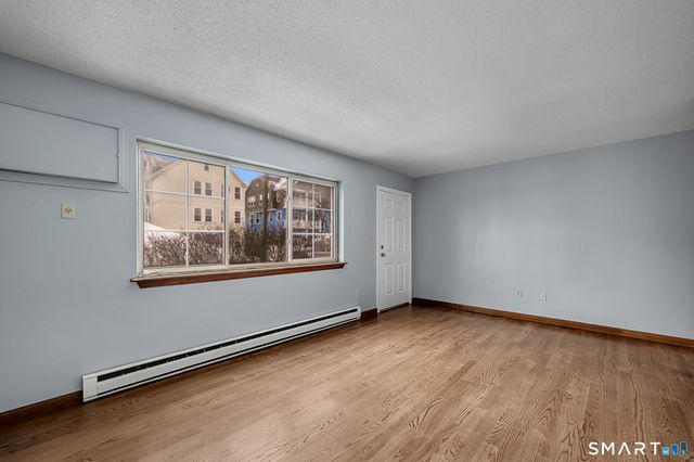 81 Chipman Street APT 13, Waterbury, CT 06708